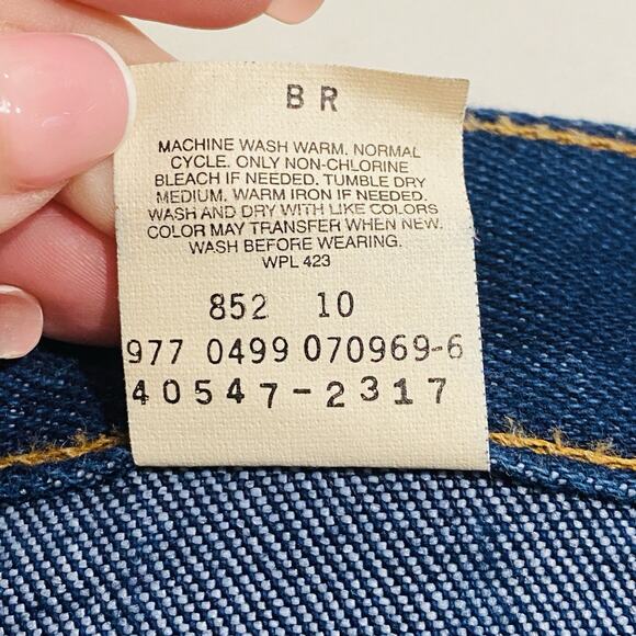 Vintage Levis 547 Action Jeans 36x30 1990s Dark Wash Straight Blue Brown Tab - Picture 6 of 6
